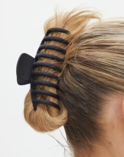 Cropped Cap Sleeve Knit Top -Glassons 90s matte claw clip black front ha46563clp 3