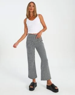 V Neck Tank 28 V Neck Tank -Glassons awhina v neck tank white full tv79336orib