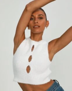 Contrast Rib Knit Bandeau -Glassons flore fluffy knit vest milk front kv94397flu 1