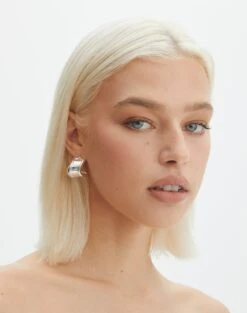 Ruched Twist Front Bandeau Bikini Top -Glassons gemini plated half hoop silver front je144618ear 7