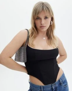 Faux Leather Low Rise Zip Mini Skirt 27 Faux Leather Low Rise Zip Mini Skirt -Glassons gemma corset top black front bv72984pln 1