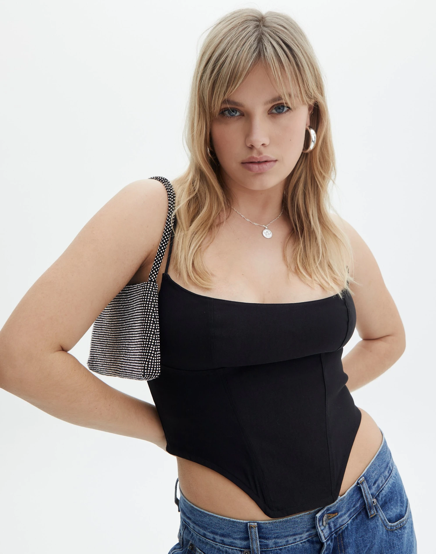 Faux Leather Low Rise Zip Mini Skirt 8 Faux Leather Low Rise Zip Mini Skirt - Image 6