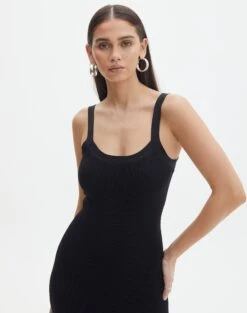 Round Neckline Knit Maxi Dress -Glassons kelly round neck black full kd119942knt