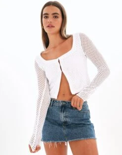 Knit Long Sleeve Shrug -Glassons kory knit keyhole top white front kc80507cro 2