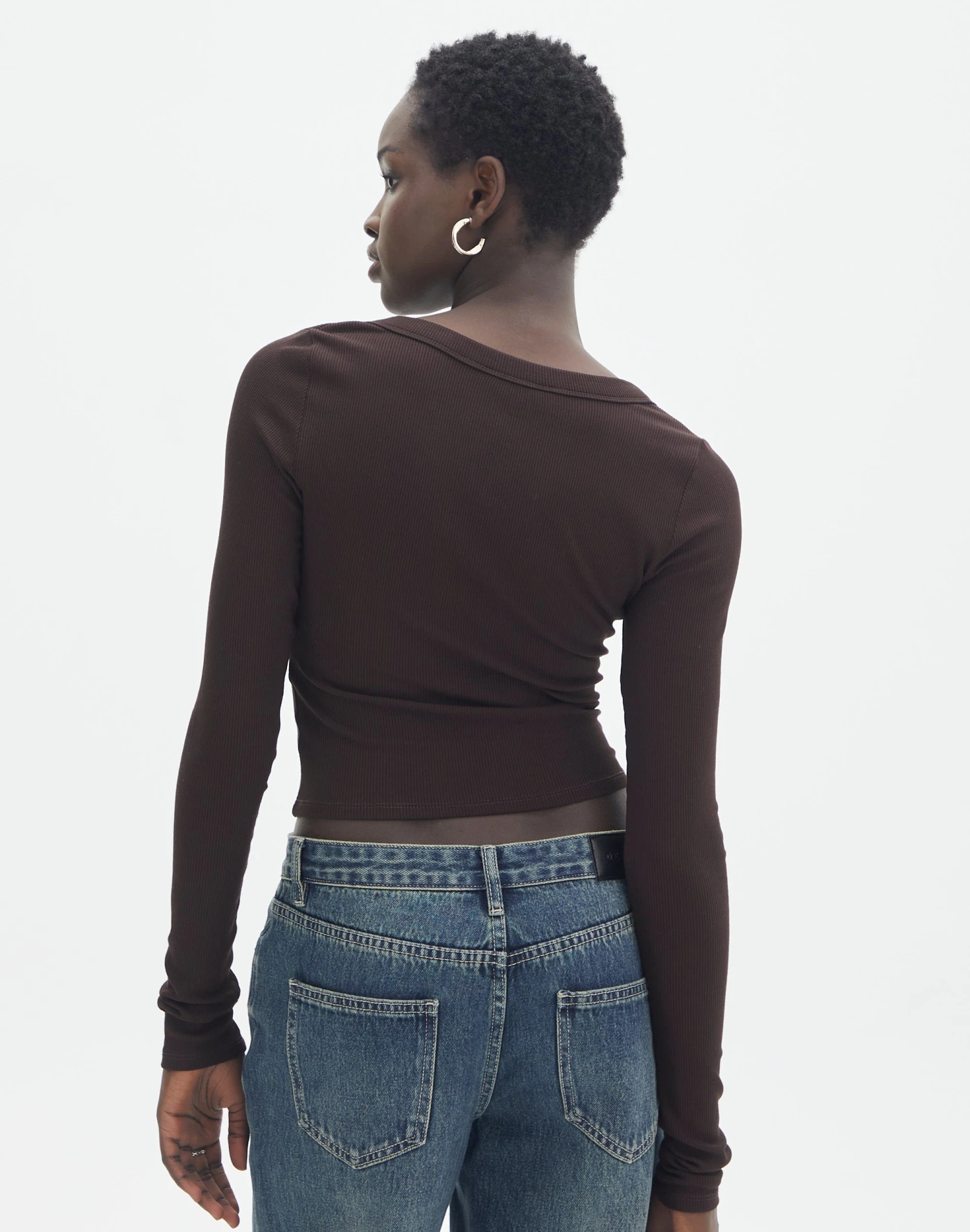 Scoop Neck Long Sleeve Crop Top 10 Scoop Neck Long Sleeve Crop Top - Image 8