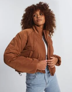 Active Seamless Ribbed Contour Cropped Tank -Glassons r eddie funnel crop puffer bisque bronze front cs84145rpln