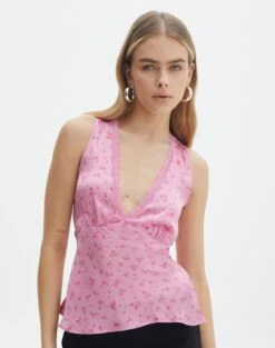 Printed Lace Trim Cami Top 19 Printed Lace Trim Cami Top -Glassons r lola lace trim cami mini rose detail bv119674rmnr