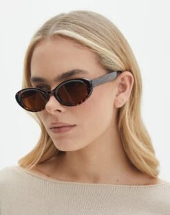 Ruched Twist Front Bandeau Bikini Top -Glassons rochelle oval sunglasses tort front ga135597sun