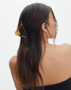 Supersoft Thin Strap Bodysuit -Glassons tri shape hair clip caramel front ha144689clp